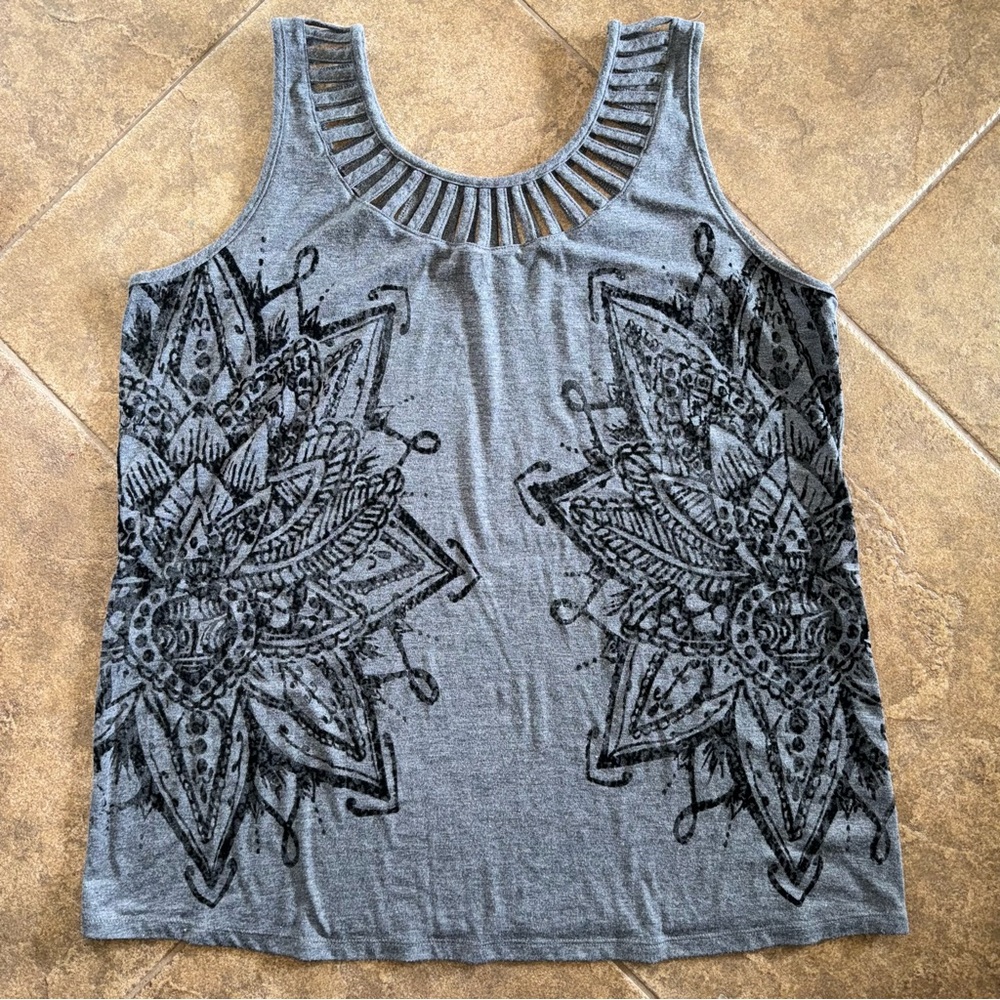 GUC - Mandal Cut out Neck line Tank